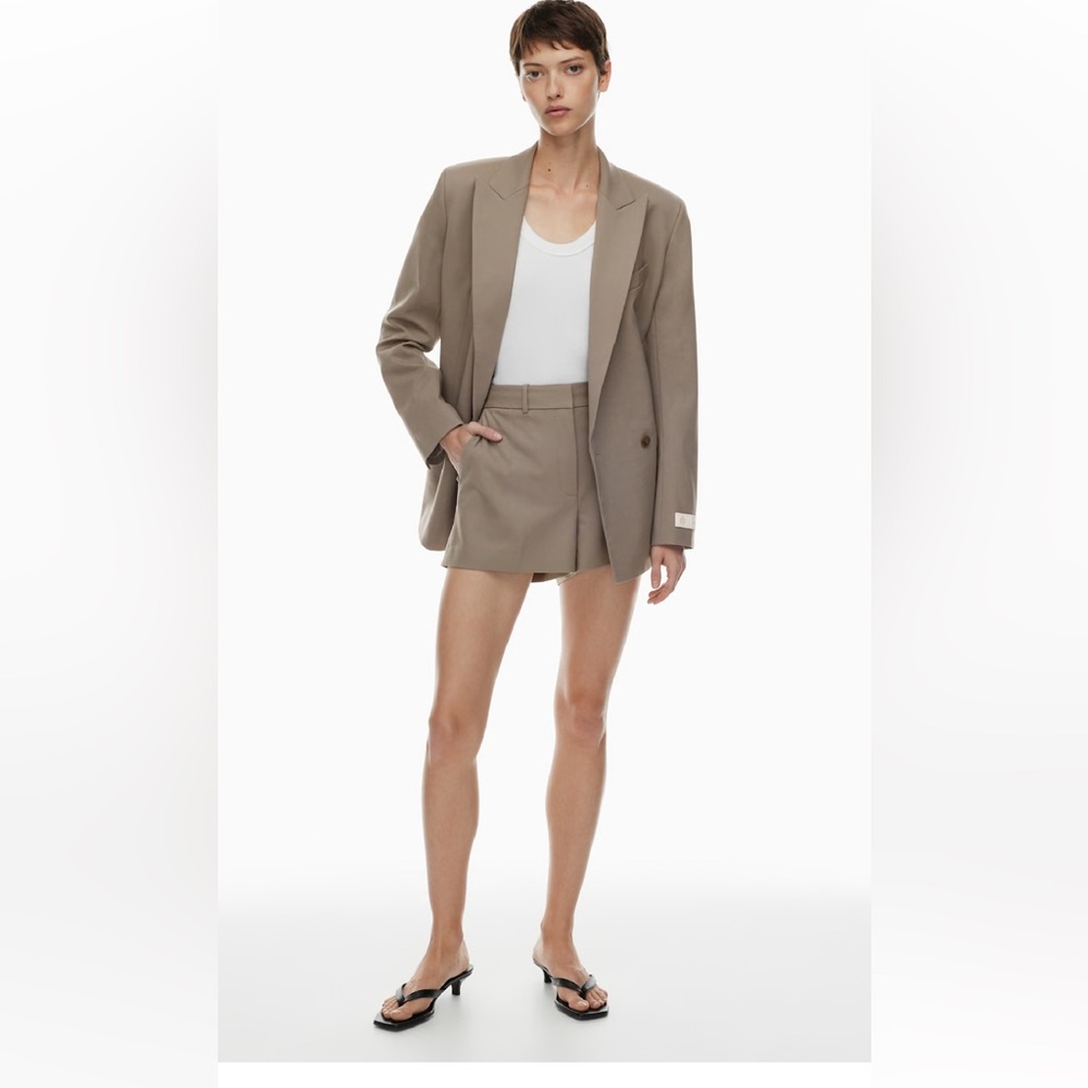 Babaton Tan Agency Women Shorts